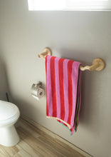 Load image into Gallery viewer, Wavy Towel Holder